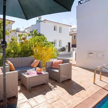 Mandy Willa Protaras