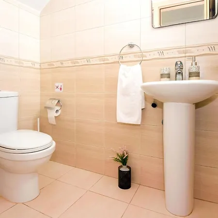 Mandy Villa Protaras